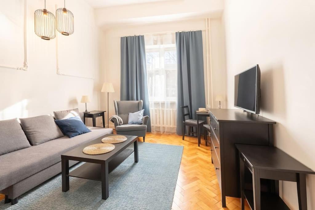 Wyjatkowy Apartament Na Rynku Breslavia Esterno foto