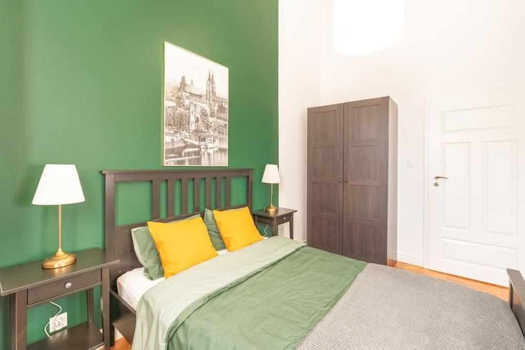 Wyjatkowy Apartament Na Rynku Breslavia Esterno foto
