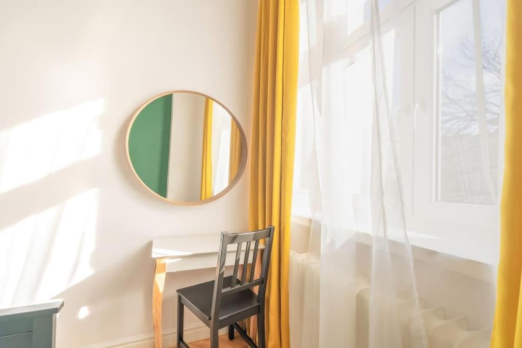 Wyjatkowy Apartament Na Rynku Breslavia Esterno foto