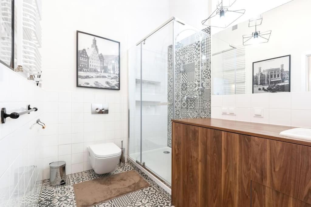 Wyjatkowy Apartament Na Rynku Breslavia Esterno foto